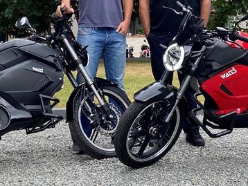 Watts e E-moving oferecem locação de moto elétrica por R$ 699
