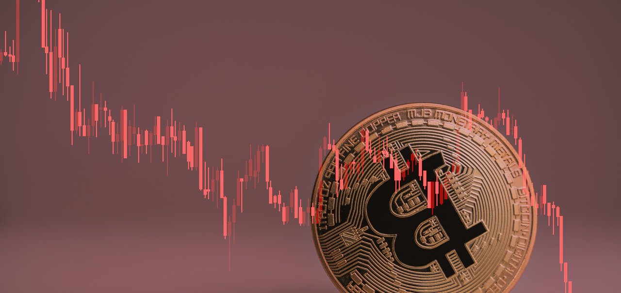 Bitcoin perde 21% em três dias e valor cai abaixo de US$ 24 mil 