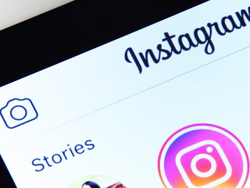 Instagram apresenta bug e repete os Stories várias vezes 