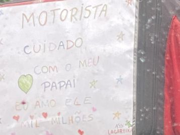 iFood é acusada de plagiar bilhete em mochila de motoboy