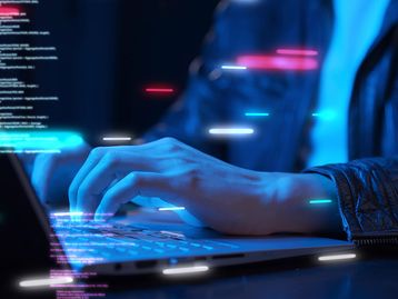 Novo spyware é encontrado em sistemas do Google e Apple