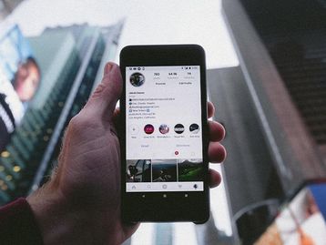 Veja os melhores horários para postar no Instagram