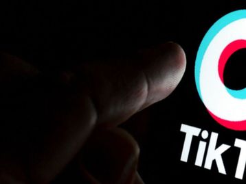 TikTok: como habilitar a ferramenta de tradução simultânea?