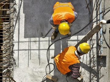 Tijolos feitos de restos de óleo de cozinha se ligam sem argamassa