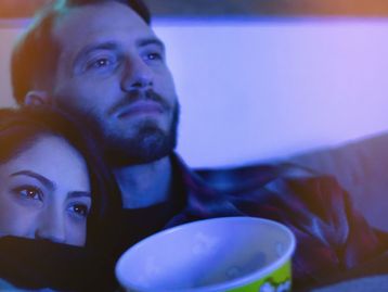Filmes de romance na Netflix: confira os 8 melhores longas