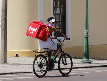 Brasileira Movile compra 33% das ações do iFood por R$ 9,4 bilhões