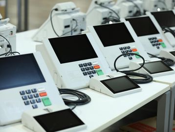 Urna eletrônica e códigos-fonte são validados por universidades
