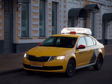 Anonymous causa engarrafamento na Rússia ao hackear app de táxi