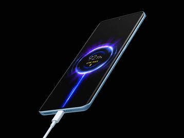 Xiaomi brinca com proibição de iPhone sem carregador no Brasil