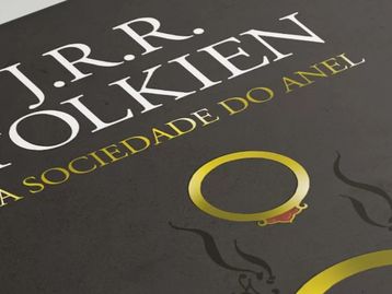 O Senhor dos Anéis e outros livros do Tolkien em promoção