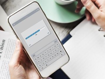 União Europeia quer celulares com baterias melhores e mais atualizações