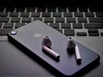 iOS 16 exibe alerta quando AirPods falsos são conectados ao iPhone