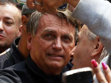 Pix de R$ 1 para Bolsonaro viraliza, mas causa problema na campanha