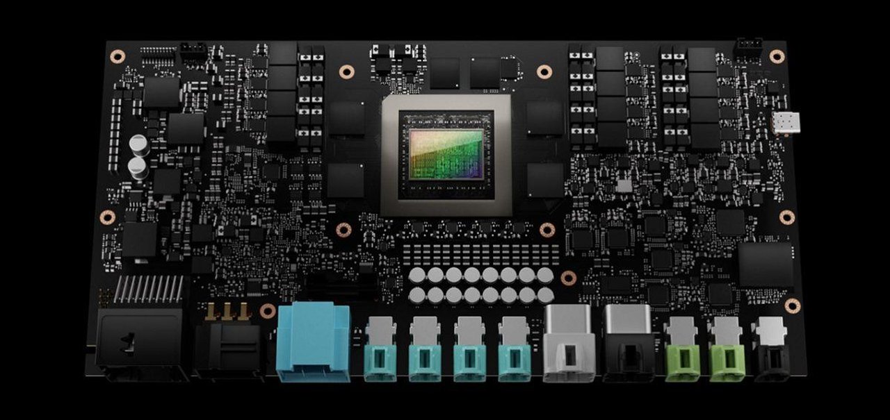 Nvidia revela DRIVE Thor, superchip para veículos