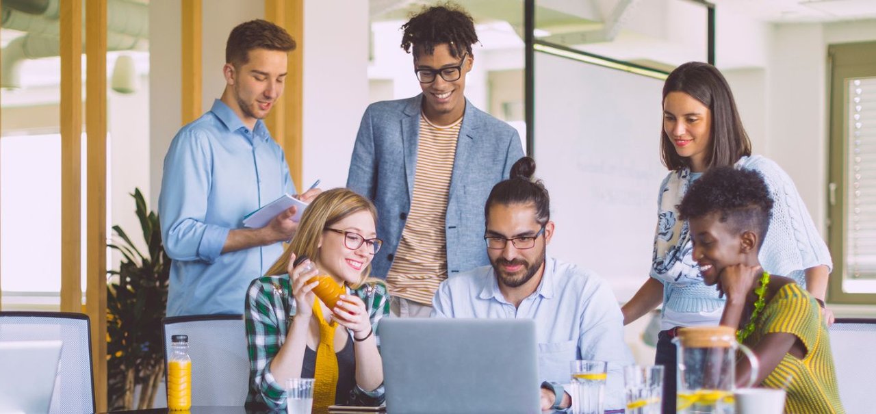 Nubank, Ford e Ame abrem vagas para jovem aprendiz e de estágio 