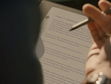 Amazon lança Kindle Scribe com caneta e formato de tablet
