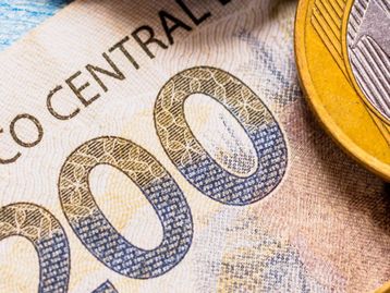 Qual é o salário mínimo ideal para os brasileiros?