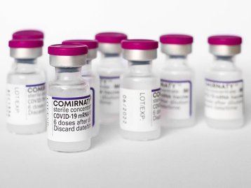Anvisa prorroga validade das vacinas da Pfizer até 15 meses