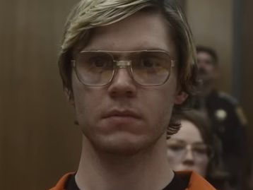 Dahmer se torna a 2ª série com maior audiência da Netflix
