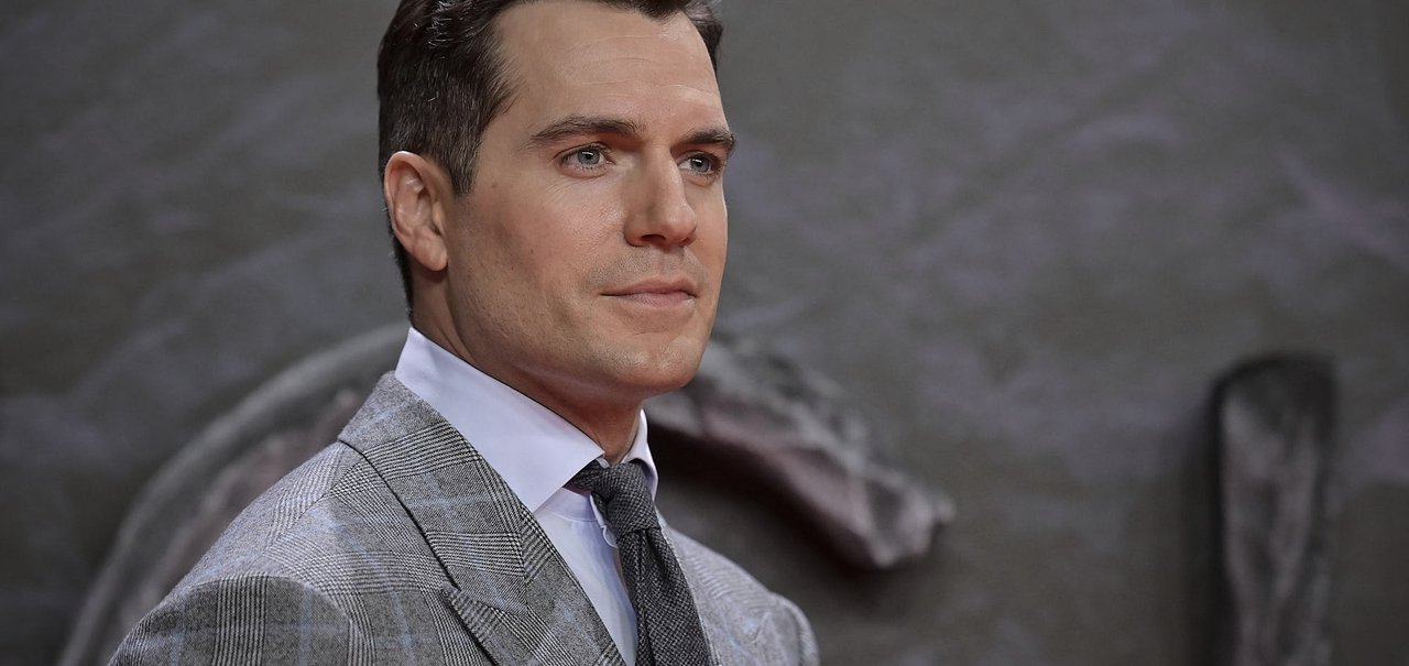 Henry Cavill confirma seu retorno como Superman; assista vídeo!