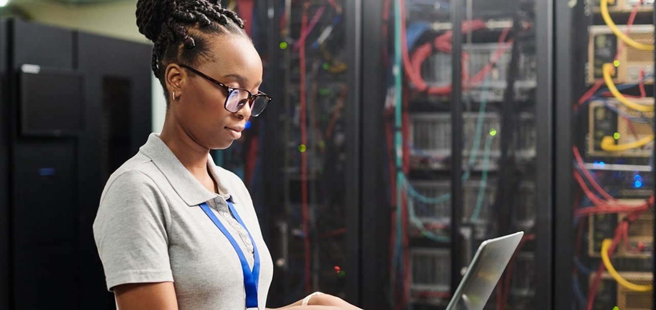 Projeto social lança curso gratuito de tecnologia para mulheres pretas