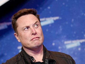 Elon Musk perde brevemente posto de homem mais rico do mundo