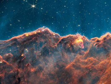 Telescópio James Webb mostra detalhes de um berçário de estrelas em imagens