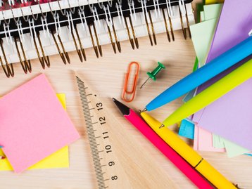 Como economizar nas compras de material escolar: 7 dicas de sucesso