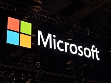 Microsoft pode investir US$ 10 bilhões na OpenAI e ChatGPT