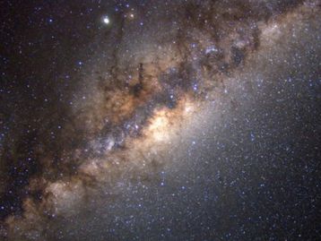 Astrônomos encontram as estrelas mais distantes da Via Láctea