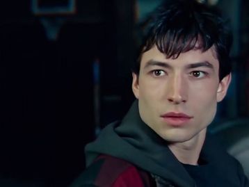 Ezra Miller pretende se declarar culpado em caso de roubo; veja! 
