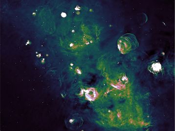 Veja novas imagens impressionantes de um cemitério de estrelas