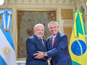 Moeda Única, Gasoduto e BNDES: o resumo da visita de Lula à Argentina