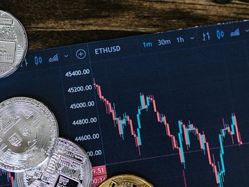 É possível investir sem ter salário fixo? Veja as opções para autônomos