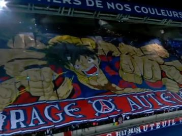 One Piece: personagem vira mascote e mosaico de torcida do PSG