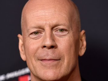 Bruce Willis foi diagnosticado com demência, revela família