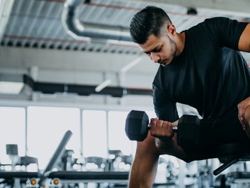 Estudo mostra como é o treinamento de musculação para controlar a pressão