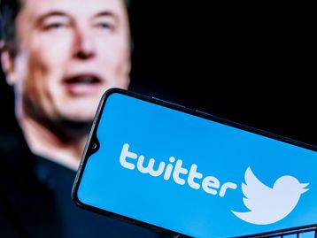 Após demissões, o Twitter apresenta falhas no feed e irrita usuários