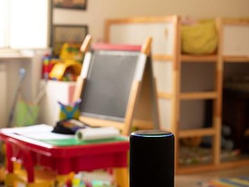 Precisa de celular para usar a Alexa?