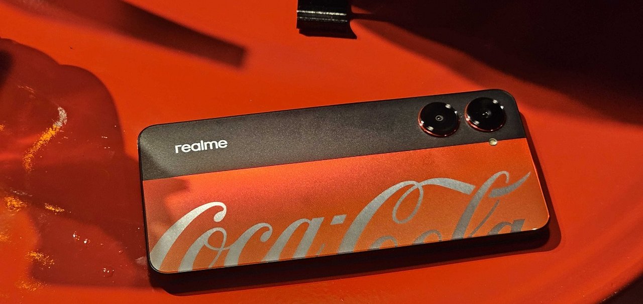 Realme 10 Pro+ chega ao Brasil com demonstração do 'Celular da Coca-Cola'