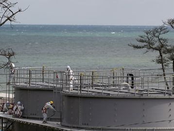 Japão vai despejar água da usina de Fukushima no oceano; há riscos?