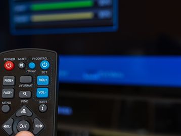 Anatel e Ancine firmam acordo para combater pirataria de filmes em TV Box