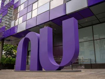 Nubank nega que ofereceu benefícios para demitidos não difamarem empresa