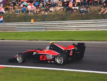 Carros de Formula 2 passam a usar combustíveis sustentáveis nas corridas