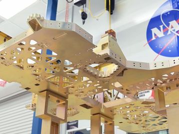 NASA começa a construir seu primeiro veículo lunar robótico
