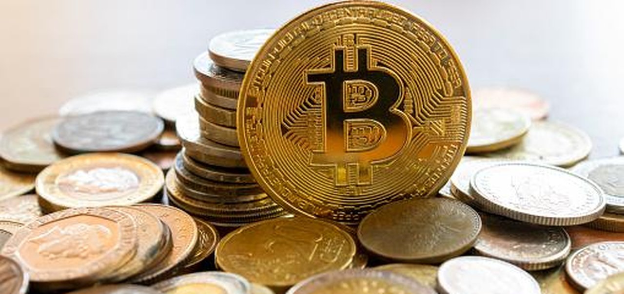 Bitcoin: por que as criptomoedas sobem com os grandes bancos em crise?