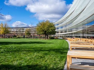 Apple rastreia localização de funcionários para ver trabalho presencial