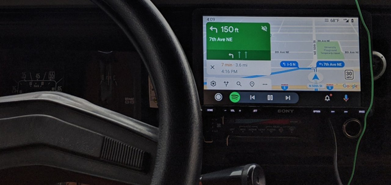 GM vai deixar de incluir Apple CarPlay e Android Auto em carros elétricos