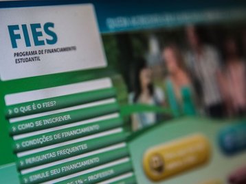 Megaoperação da PF investiga desvio de fundos do Fies em 20 universidades