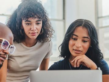 Home-office, híbrido ou presencial: modelo ideal depende do time e negócio